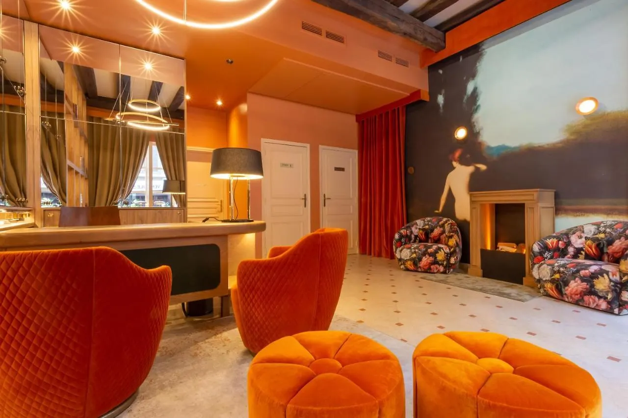 Relais Du Louvre Hotel 4*