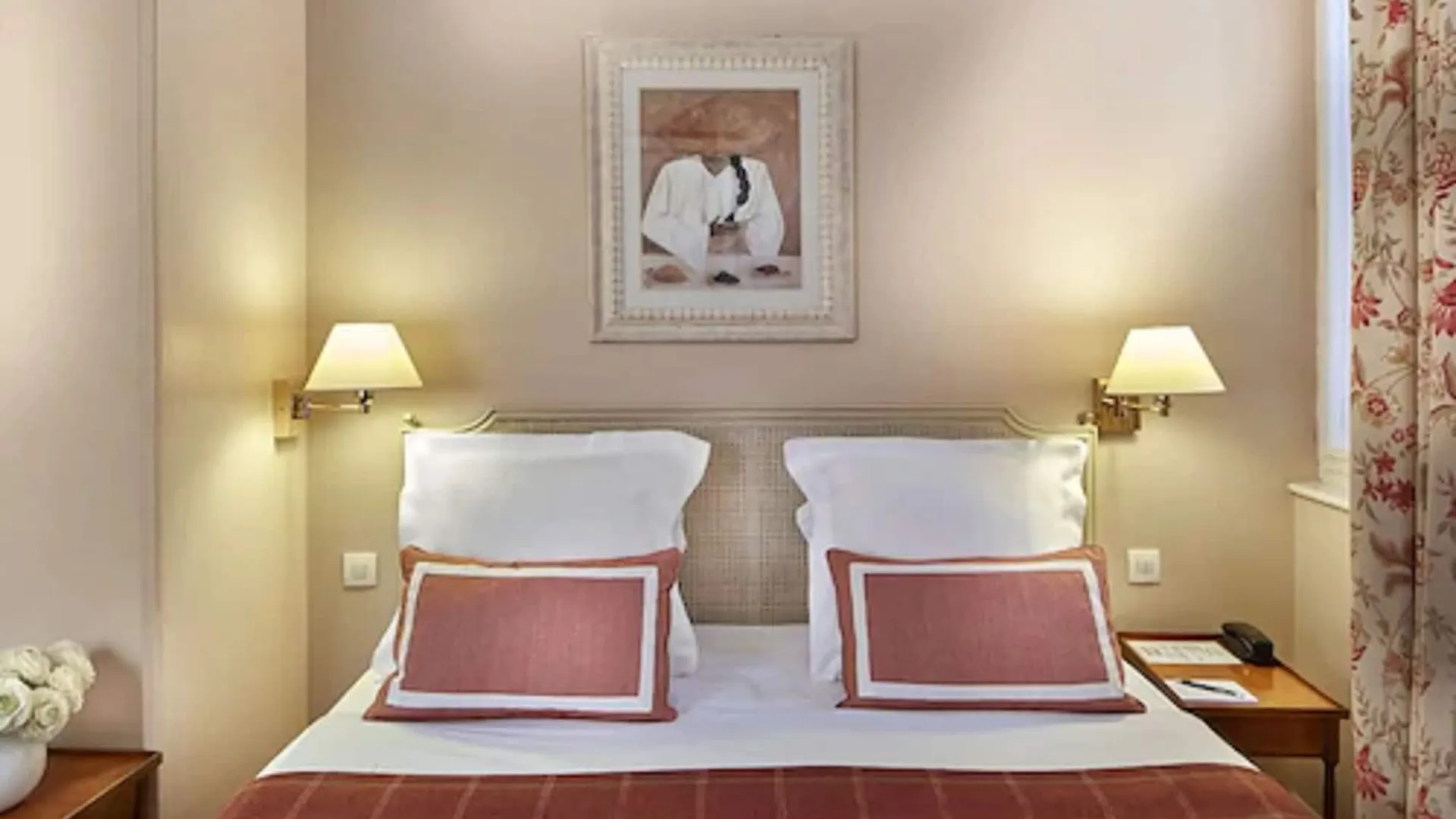 Relais Du Louvre Hotel 4*