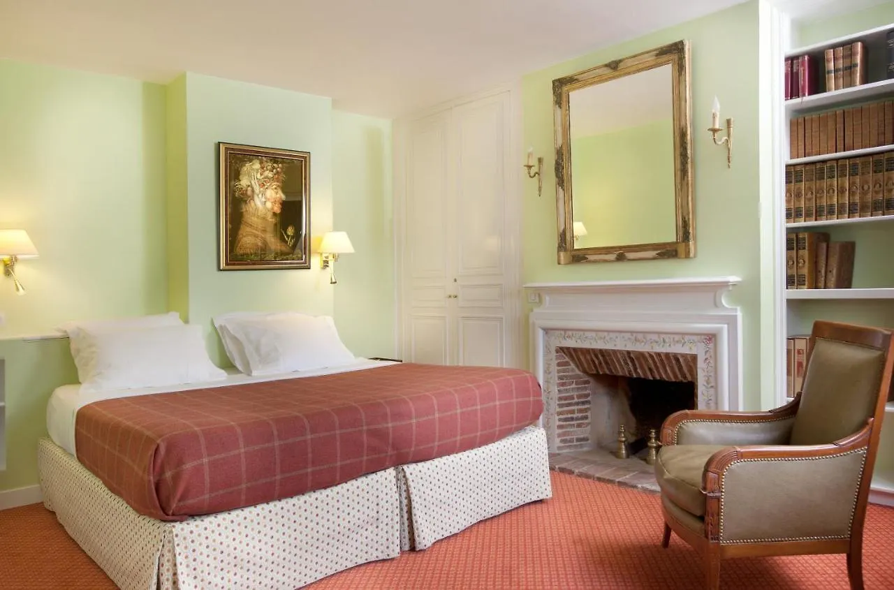 Hotel Relais Du Louvre Paris