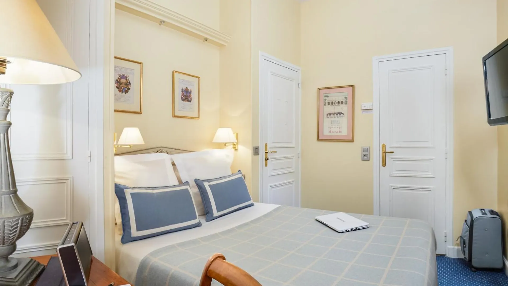 Relais Du Louvre Hotel Paris