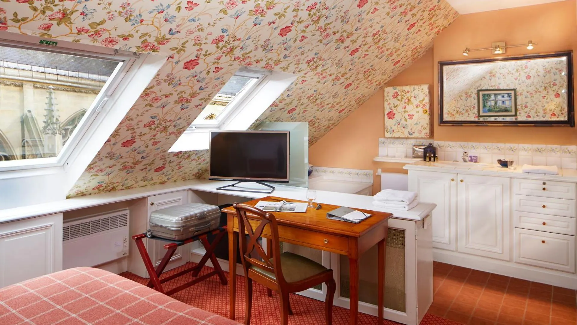 Hotel Relais Du Louvre Paris