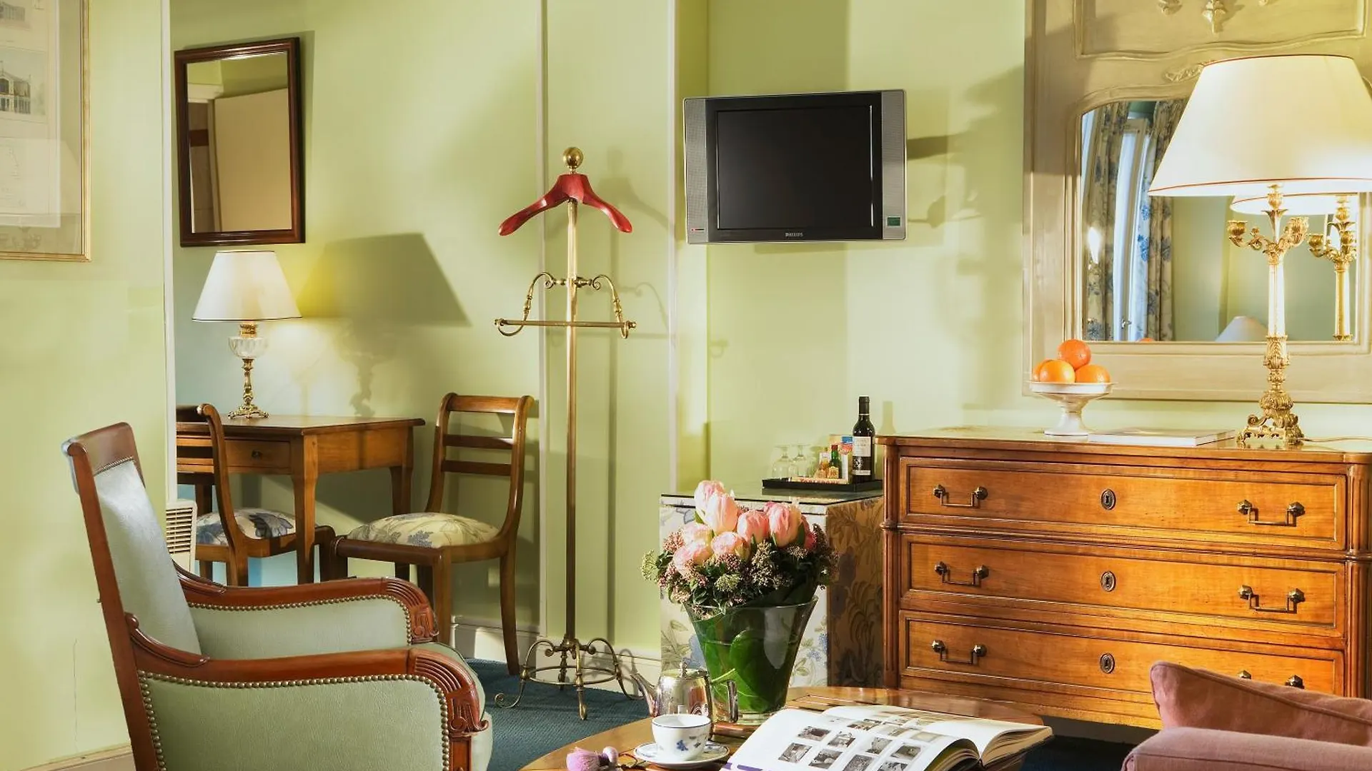 Hotel Relais Du Louvre Paris
