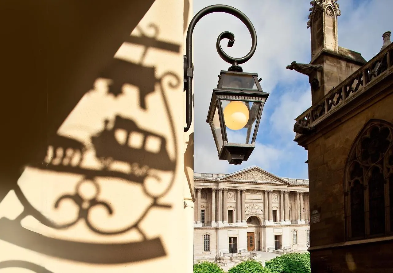 Szálloda Relais Du Louvre Párizs