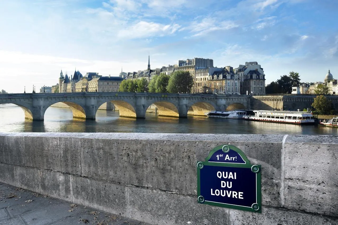 Relais Du Louvre Szálloda 4*